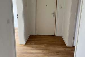 Modernisierte 2-Zimmer-Wohnung zu vermieten – Friedberger Straße 1, 64289 Darmstadt-Nord, Darmstadt – Vorschaubild 2