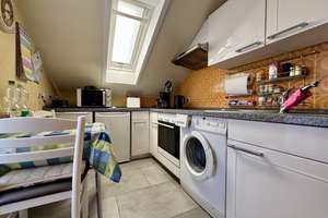 Sonnige 2-Zimmer-Dachgeschosswohnung mit gemütlichem Flair und Weitblick auf Geislingen – Die vollständige Adresse der Immobilie erhältst du vom Anbieter., 72351 Geislingen – Vorschaubild 8