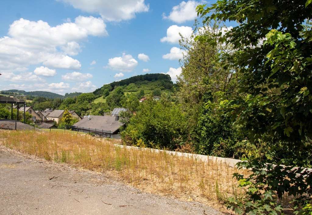 Immobilie in Wassenach - Toller Weitblick in Ortsrandlage - Bild 3