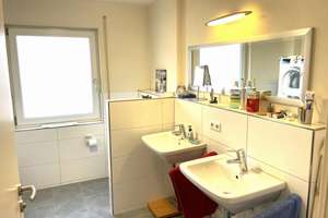 Tolle 4 Zi.-Wohnung - 1.OG – schöner gr. Eckbalkon - ruhige Lage - ´´Erdwärme``! – Die vollständige Adresse der Immobilie erhältst du vom Anbieter., 72770 Ohmenhausen, Reutlingen – Vorschaubild 8