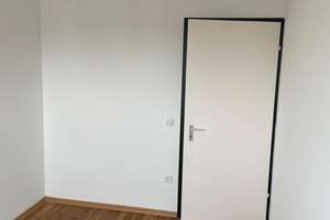 1 WG Zimmer in renovierter Wohnung! Nur 5min von der Uni Augsburg entfernt – Lilienthalstraße 23, 86159 Universitätsviertel, Augsburg – Vorschaubild 4
