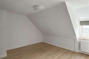 4-Zimmer-Dachgeschosswohnung mit zwei Bädern in Essen-Dellwig | ca. 100 m² – Kraienbruch 34, 45357 Gerschede, Essen – Vorschaubild 12