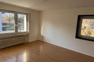 Modernes Wohnen: Helle 2-Zimmer-Wohnung mit sonnigem Balkon in Stuttgart-Stammheim – Die vollständige Adresse der Immobilie erhältst du vom Anbieter., 70439 Stammheim-Mitte, Stuttgart – Vorschaubild 2