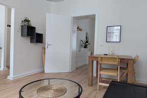 Super zentral - MÖBLIERT - renoviert - große Einbauküche mit Spülmaschine - Hochbett - Arbeitsplatz – Promenadenstr. 41, 52062 Aachen – Vorschaubild 6