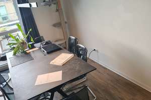 Schönes 2.5 Zi Penthouse, Citynah, Dachterrasse – Die vollständige Adresse der Immobilie erhältst du vom Anbieter., 28195 Bahnhofsvorstadt, Bremen – Vorschaubild 4