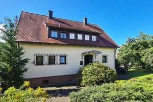 *** Freistehendes Einfamilienhaus in begehrter Wohnlage von Münchingen! *** – Die vollständige Adresse der Immobilie erhältst du vom Anbieter., 70825 Korntal-Münchingen – Vorschaubild 1
