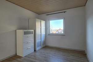 Wohnen in ruhiger Lage! von Cannstatt -Helle 2-Zi-Wohnung mit Loggia! – Die vollständige Adresse der Immobilie erhältst du vom Anbieter., 70374 Schmidener Vorstadt, Stuttgart – Vorschaubild 3