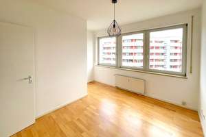 für 2 Jahre ab Oktober: zentrale 2 Zimmer, Balkon im 6. OG, möbliert möglich – Seydelstraße 7, 10117 Mitte (Ortsteil), Berlin – Vorschaubild 5