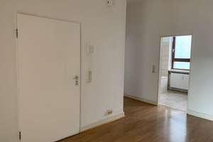sehr zentral gelegene, großzügig geschnittene 3-Zimmer-Wohnung in Köln-Deutz – Gotenring 3a, 50679 Deutz, Köln – Vorschaubild 8