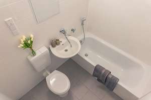 1-Raum-Wohnung mit Badewanne – Albert-Köhler-Str. 44, 9122 Morgenleite, Chemnitz – Vorschaubild 3