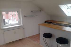 Gepflegte 2-Zimmer-DG-Wohnung mit Einbauküche in Fellbach – 70736 Fellbach – Vorschaubild 6