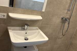 Helles, zentral gelegenes Studentenappartement, Erstbezug, Dachterrasse (Gemeinschaftsnutzung)  – Gabelsbergerstraße 20, 91052 Stubenloh, Erlangen – Vorschaubild 9