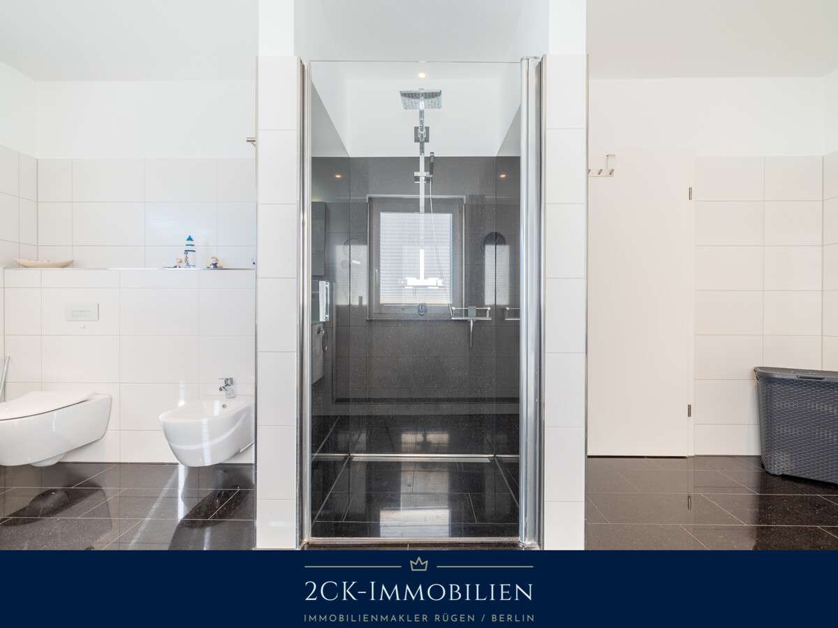 Immobilie in Göhren - Premium Ferienhaus in bester Lage von Göhren: Exklusives Massivhaus mit etablierter Ferienvermietung - Bild 8