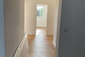 Helle, 2023 sanierte 4-Zimmer-Wohnung im 4. OG mit Balkon & Pool in Mainz-Mombach – Westring 257, 55120 Mombach, Mainz – Vorschaubild 8