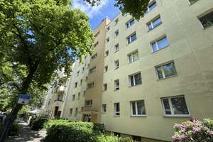 Ruhige, sonnige und vermietete Eigentumswohnung in zentraler Lage am Rathaus Steglitz – Rothenburgstr. 40, 12163 Steglitz, Berlin – Vorschaubild 2