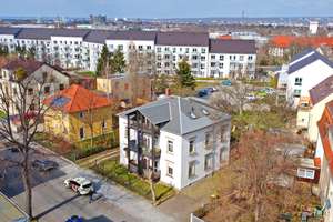 Frisch renovierte 2-RW im 1. OG* sonniger Balkon* Bad mit Dusche*  Keller* zentrale Lage* PKW-SP* – Hülßestraße 15, 1237 Reick, Dresden – Vorschaubild 25