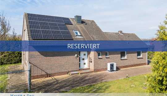 Bild von Solides EFH auf großem Grundstück mit neuer PV-Anlage + Speicher und Luft/Wärme Pumpe Obj. 8544