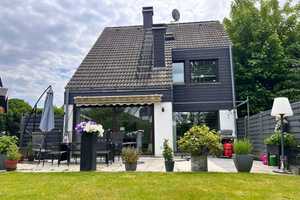 Einfamilienhaus mit Einliegerwohnung und zwei Garagen – Mettmann (Kreis) – Vorschaubild 1