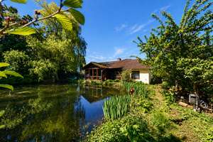 Ein Zuhause zum Ankommen! Wohnkomfort mit Gartenidylle und eigenem Weiher! – Die vollständige Adresse der Immobilie erhältst du vom Anbieter., 56206 Hilgert – Vorschaubild 4