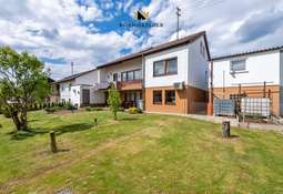 Haus-u. Gartenansicht