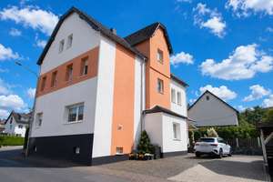 Gepflegtes Einfamilienhaus in ruhiger Lage von Dautphetal – Die vollständige Adresse der Immobilie erhältst du vom Anbieter., 35232 Dautphetal – Vorschaubild 1