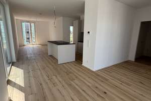Kauf oder Miete! Geräumige 2,5-Zimmer-Wohnung mit Balkon im 3. Obergeschoss