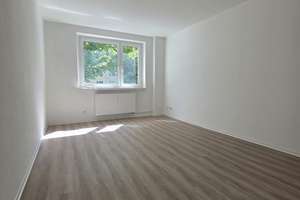 2 Zimmer Wohnung Einbauküche Dusche saniert – Erzberger Straße 16, 39104 Altstadt, Magdeburg – Vorschaubild 11