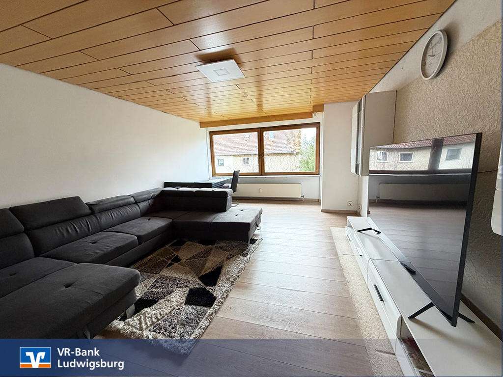 Immobilie in Markgröningen - Helle 3-Zimmer-Wohnung mit Balkon und Garage - Bild 0