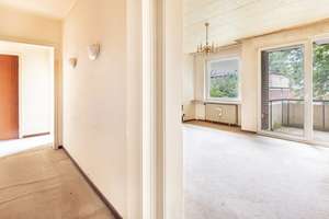 Raum für Ihre Ideen – sanierungsbedürftige 4-Zimmer-Wohnung in Hamburg-Alt-Rahlstedt! – Die vollständige Adresse der Immobilie erhältst du vom Anbieter., 22147 Rahlstedt, Hamburg – Vorschaubild 2