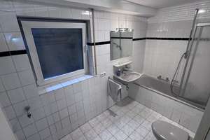 Großzügige 2-ZKB-Wohnung mit Abstellraum, Terrasse, Garten, Doppelparkerstellplatz in ruhiger Lage – Am Berg 51, 76228 Grünwettersbach, Karlsruhe – Vorschaubild 12