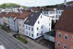 Exklusiv & Stilvoll – Gehobene 2-Zimmer-Wohnung mit hochwertiger Einbauküche!