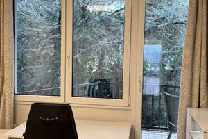 Luxuriöse möbelierte 3‑Zimmer Wohnung mit Rheinblick in Düsseldorf-Oberkassel – Die vollständige Adresse der Immobilie erhältst du vom Anbieter., 40547 Oberkassel, Düsseldorf – Vorschaubild 9