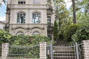 Home in the City, grüne Altbau-Oase in Wiesbaden! Kulturdenkmal-Villa, helle 2 Zi, 2 Balkone, 80 m² – Die vollständige Adresse der Immobilie erhältst du vom Anbieter., 65195 Nordost, Wiesbaden – Vorschaubild 2