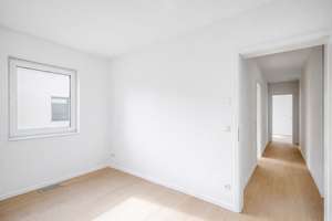 Ihr neues Zuhause: Stilvoller Neubau mit 6 Zimmern, Terrassen und Photovoltaik – Die vollständige Adresse der Immobilie erhältst du vom Anbieter., 14612 Falkensee – Vorschaubild 10