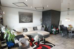 Moderne 3-Zimmerwohnung mit einmaligem Weitblick | Balkon und Außenstellplatz