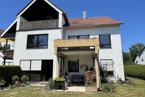 Aufgeteiltes, gepflegtes Dreifamilienhaus zu verkaufen – Die vollständige Adresse der Immobilie erhältst du vom Anbieter., 86179 Haunstetten-Nord, Augsburg – Vorschaubild 2