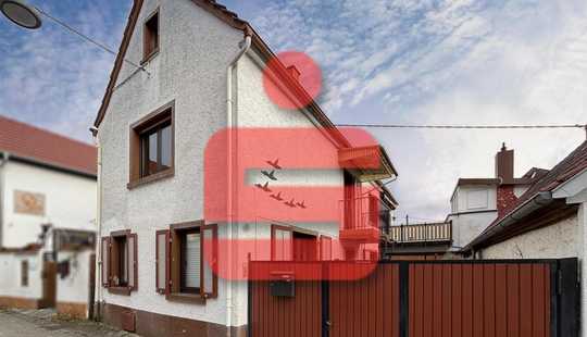 Bild von Einfamilienhaus in ruhiger Lage mit Hof, Terrasse und Garage!