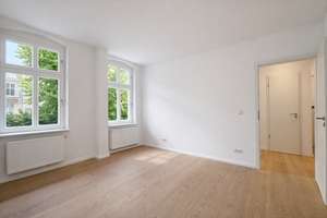 Best of City-West: Stuck, Style & Großstadtromantik – Eislebener Str. 3, 10789 Charlottenburg, Berlin – Vorschaubild 4