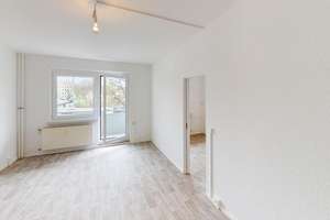 Ein neues Wohndomizil für Familien – Alb.-Schweitzer-Str. 56, 9116 Altendorf, Chemnitz – Vorschaubild 1