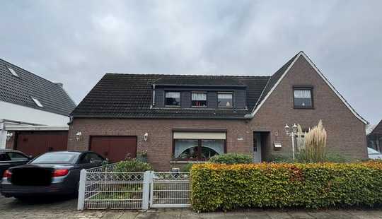 Bild von Freistehendes, famliäres 2-Familienhaus in ruhiger Lage mit Terrasse, Garten, Anbau, Garage