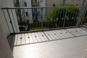 SCHICKE 2-Raumwohnung mit EINBAUKÜCHE und SÜD-WEST-BALKON ! – Klarastraße 39, 9131 Hilbersdorf, Chemnitz – Vorschaubild 3