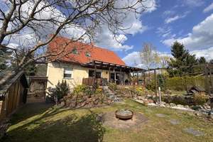 Gepflegtes Wohnhaus in ruhiger Siedlungslage von Abtsdorf – Die vollständige Adresse der Immobilie erhältst du vom Anbieter., 6888 Abtsdorf – Vorschaubild 1