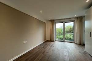 Neuwertige und luxuriöse Doppelhaushälfte mit viel Platz und bester Ausstattung
 In Meerbusch Bü... – Die vollständige Adresse der Immobilie erhältst du vom Anbieter., 40667 Meerbusch – Vorschaubild 11