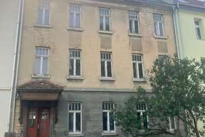 Mehrfamilienhaus in Zittau – Projekt mit vielen Möglichkeiten! – Die vollständige Adresse der Immobilie erhältst du vom Anbieter., 2763 Zittau – Vorschaubild 1