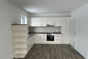 MODERN + RUHIG + GEMÜTLICH - Doppelhaushälfte mit gehobener Ausstattung in Eckernförde – Erlenring 8a, 24340 Rendsburg-Eckernförde (Kreis) – Vorschaubild 10