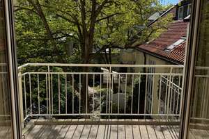 Zuhause mit Balkon in der lebendigen Maxvorstadt