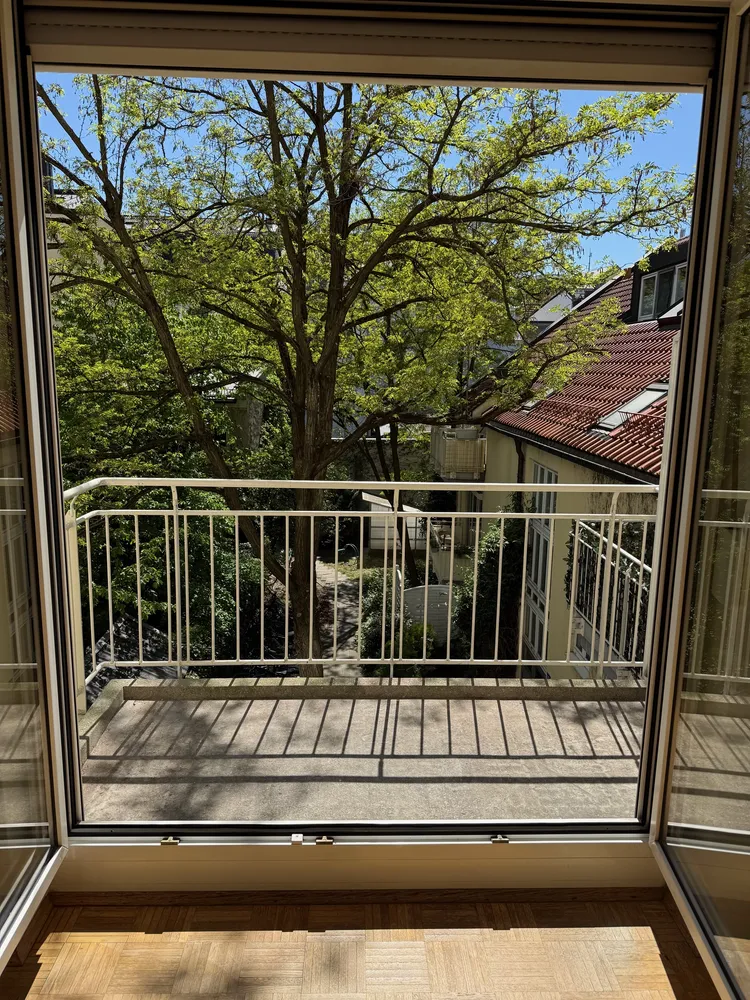 Zuhause mit Balkon in der Lebendigen Maxvorstadt