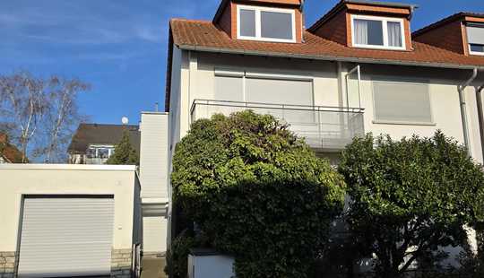 Bild von BIETERVERFAHREN: Sehr gepflegtes MFH mit Opt. der Selbstnutzung o. Umbau zum EFH / eine Einheit frei