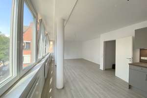 Zweitbezug nach Sanierung ! Moderne 2-Zimmer Wohnung (4. OG) Mitten in der Bremer City