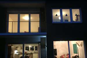 HELLES MODERNES HAUS MIT EINBAUKÜCHE; PARKETT UND EINLIEGER-APARTMENT – Die vollständige Adresse der Immobilie erhältst du vom Anbieter., 40629 Ludenberg, Düsseldorf – Vorschaubild 1